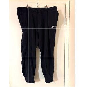 Nike Men's Black Sweatpants with Drawstring